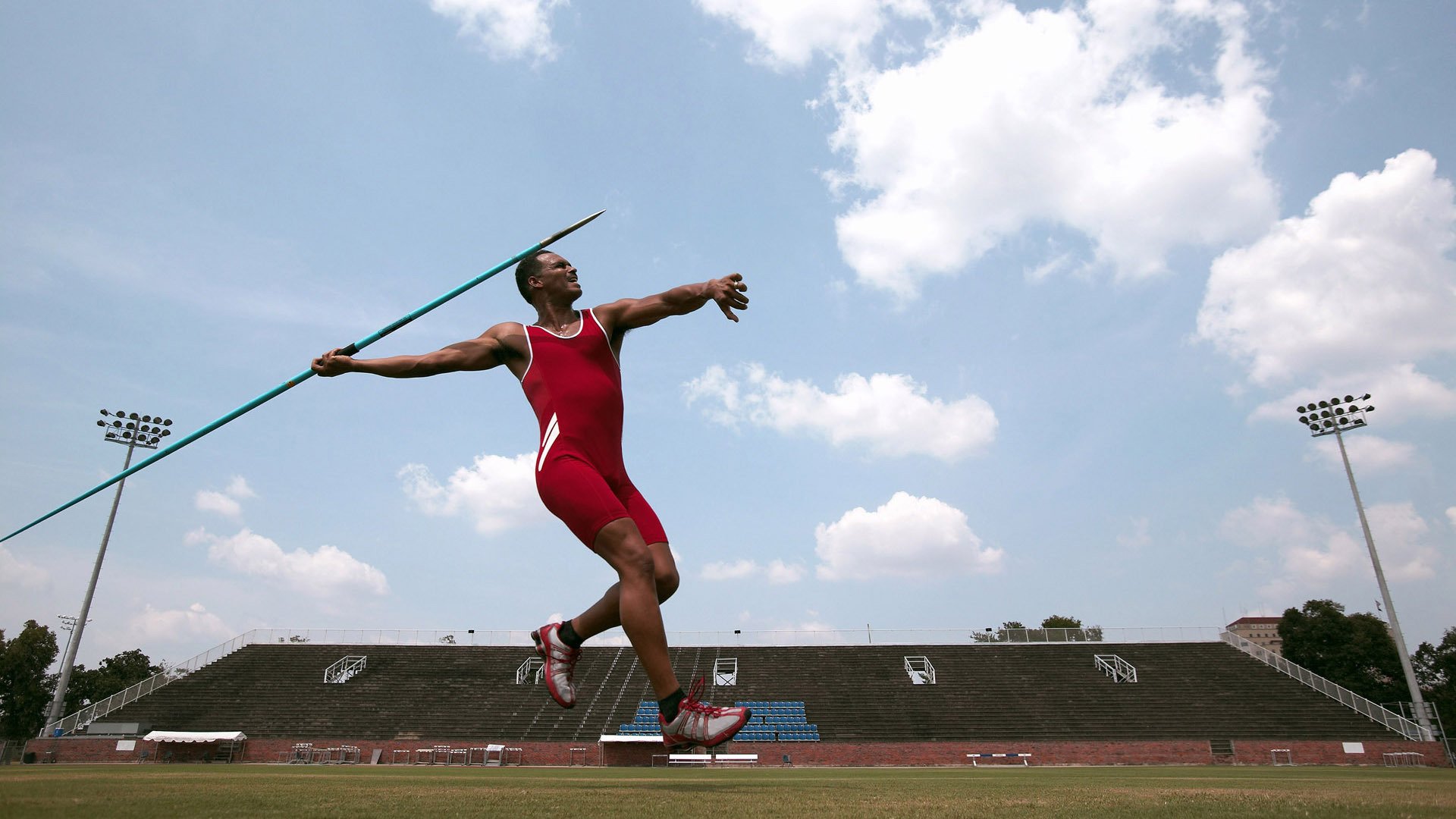 日本代表团成员体验杭州亚运村服务，赞赏志愿者热情好客。，广州亚运会日本代表团