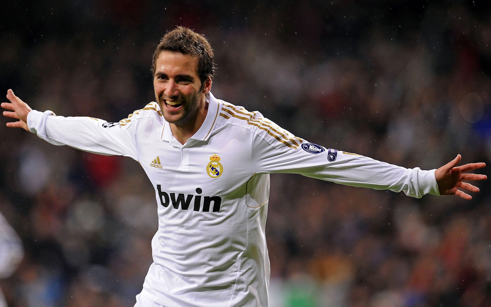 青少足球“技能+素养”全面提升,行业发展持续提速,青少年足球基础训练